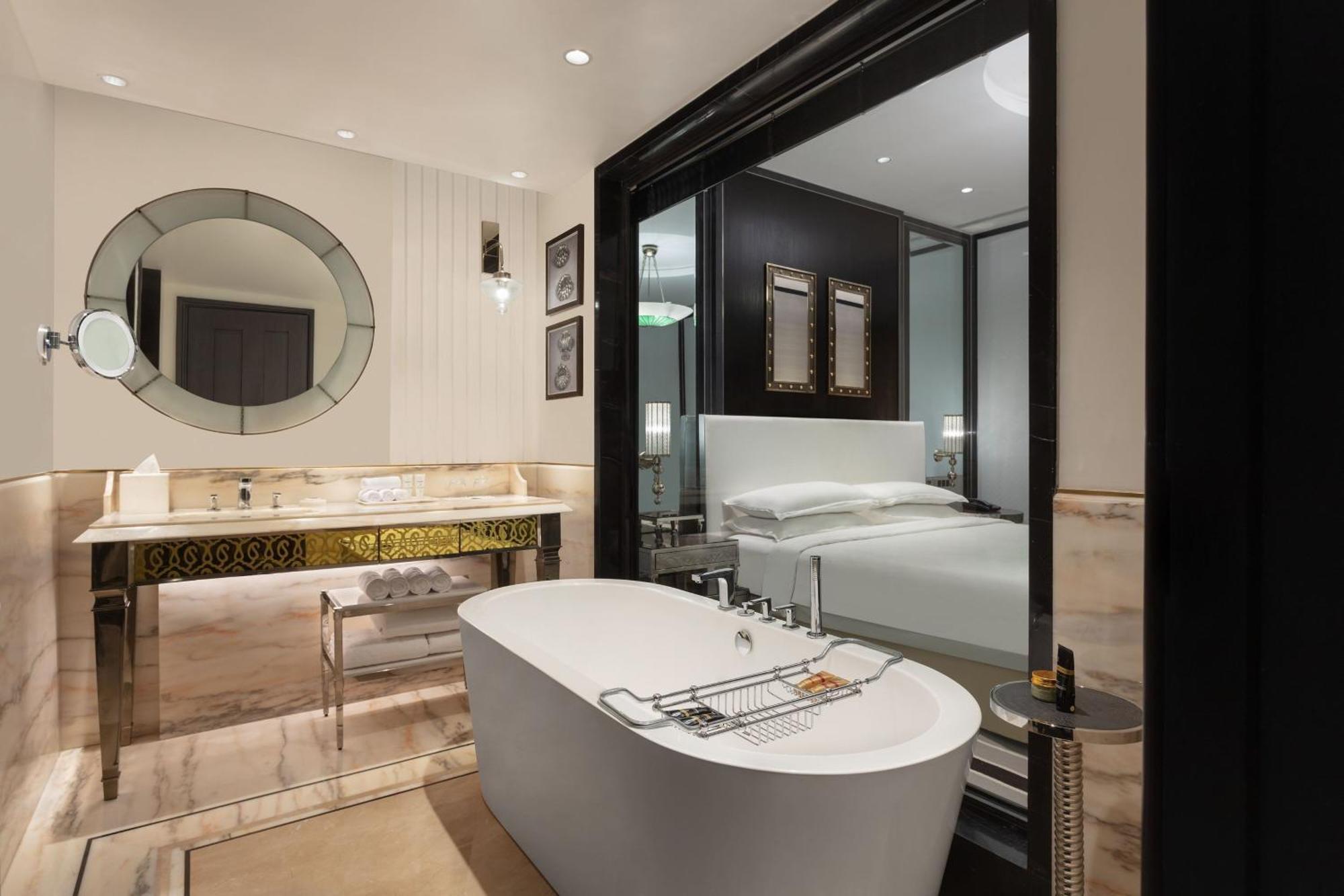 Itc Narmada, A Luxury Collection Hotel, อาเมดาบัด ภายนอก รูปภาพ