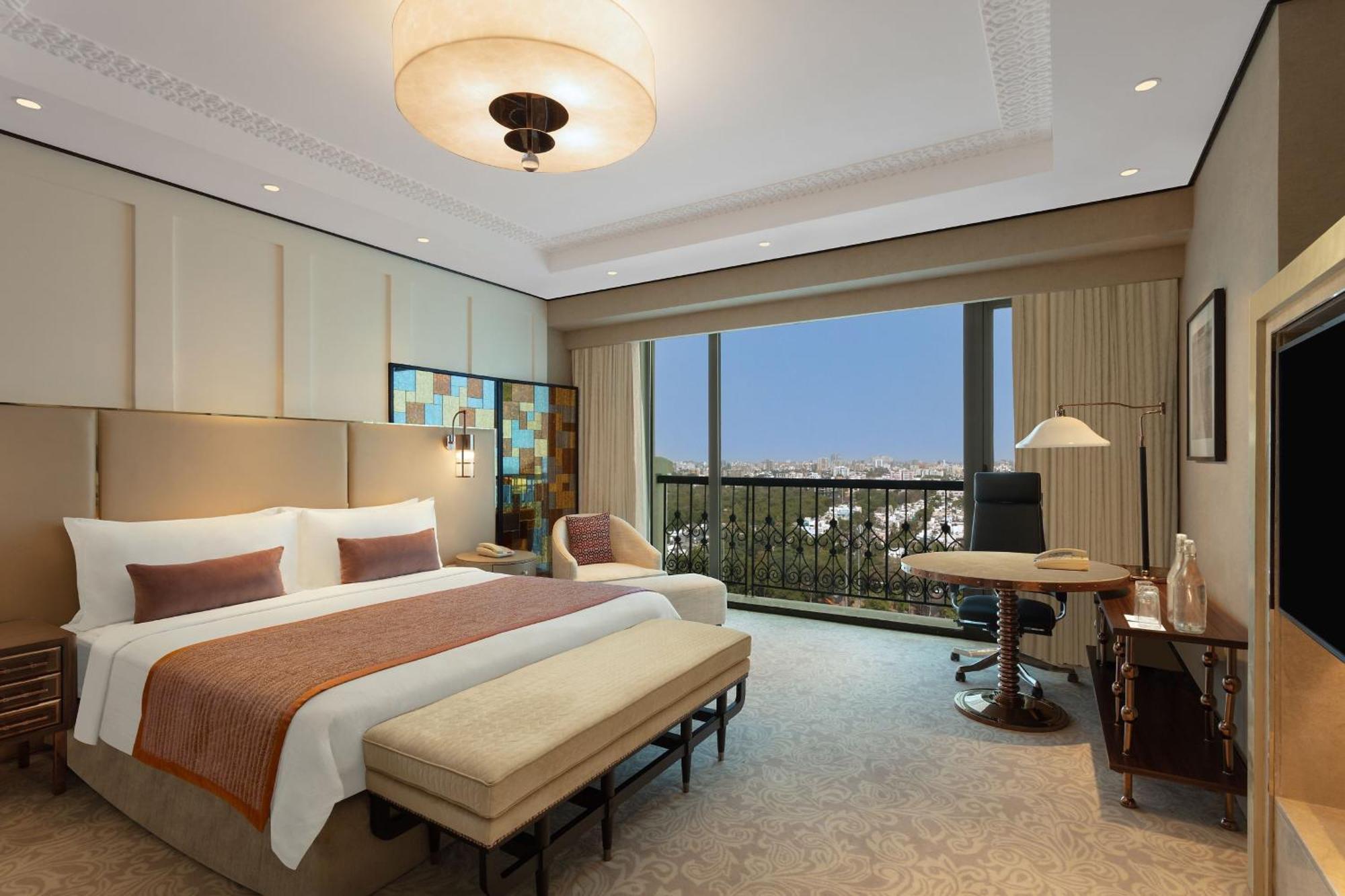 Itc Narmada, A Luxury Collection Hotel, อาเมดาบัด ภายนอก รูปภาพ