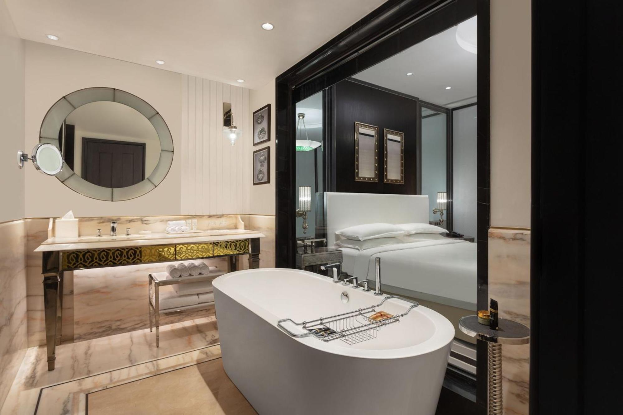 Itc Narmada, A Luxury Collection Hotel, อาเมดาบัด ภายนอก รูปภาพ